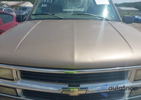 1997 Chevrolet K1500 Fleetside z USA, uszkodzony, nr VIN 2GCEK19R8V1161442